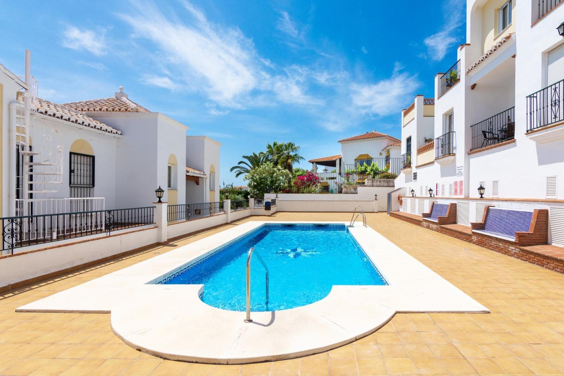 Apartamento Chimenea Playa - 2 Dormitorios Y Terraza Nerja Eksteriør bilde